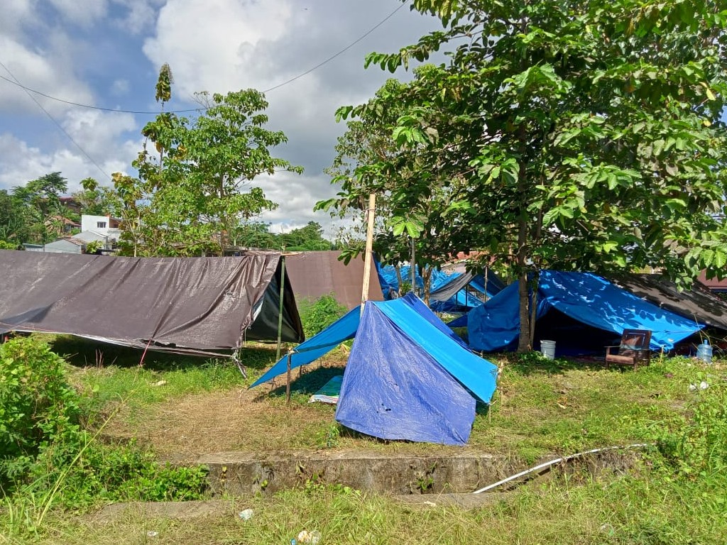 Hari Kedua Pasca Gempa, Puluhan Tenda Pengungsi di Mamuju Mulai Kosong