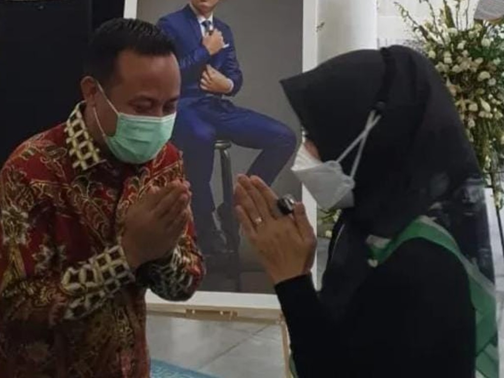 Gubernur Sulsel ke Bandung, Sampaikan Duka atas Meninggalnya Anak Ridwan Kamil