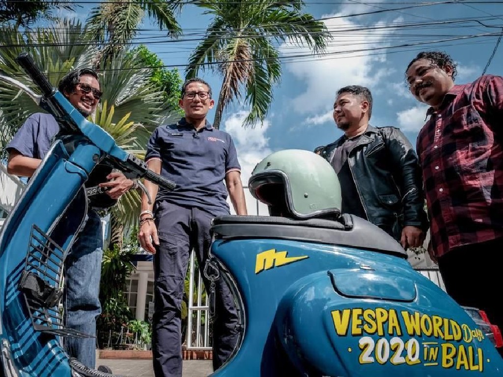 Para Penggila Vespa di Dunia Kumpul di Pulau Bali