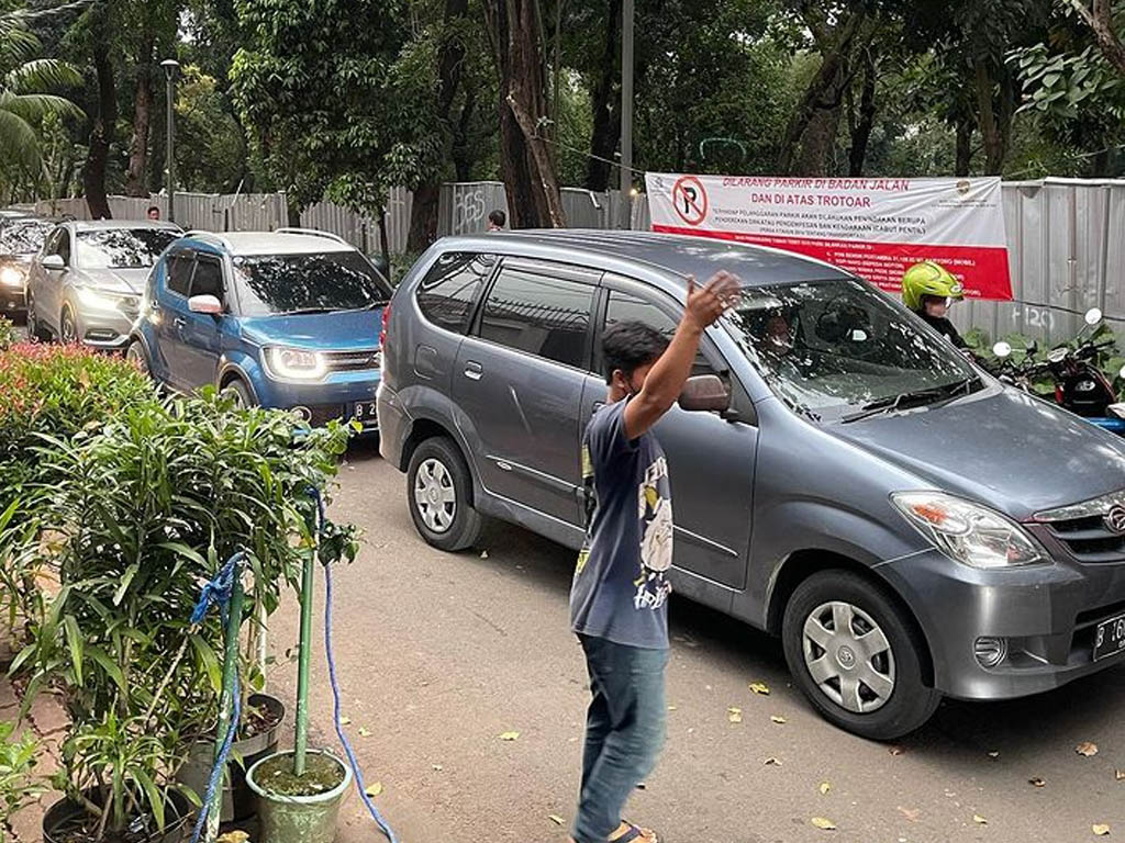 Wagub DKI Jakarta Jawab Protes Ricky Siahaan Soal Parkir Liar di Tebet Eco Park