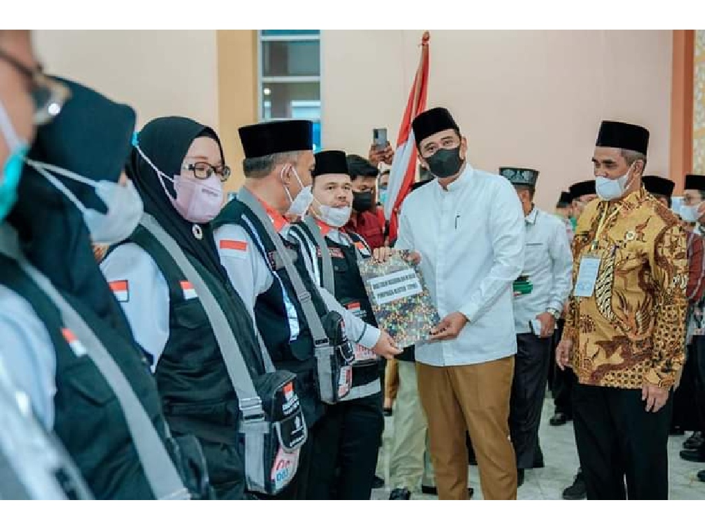 Berangkatkan Jamaah Haji, Bobby Nasution Minta Didoakan Medan Berkah