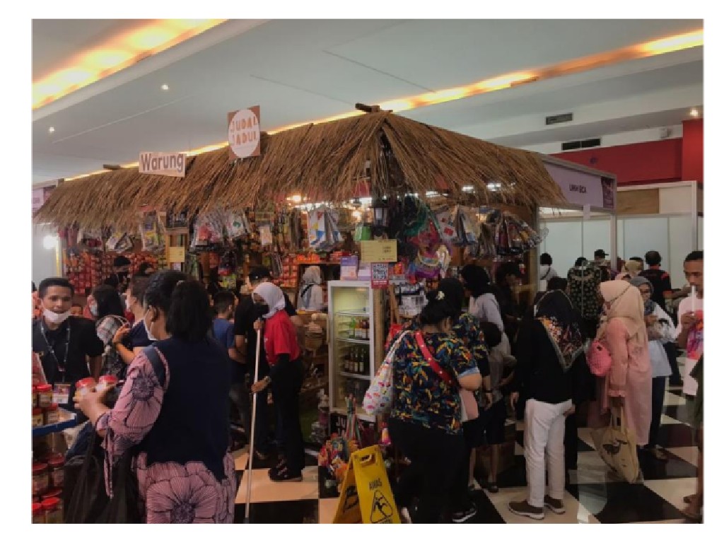 Jajanan Nostalgia Warung Judal Jadul di Jakarta Fair PRJ 2022