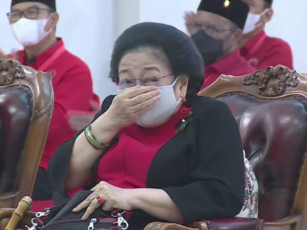 Megawati Tersipu Dibilang Cantik oleh Presiden Jokowi