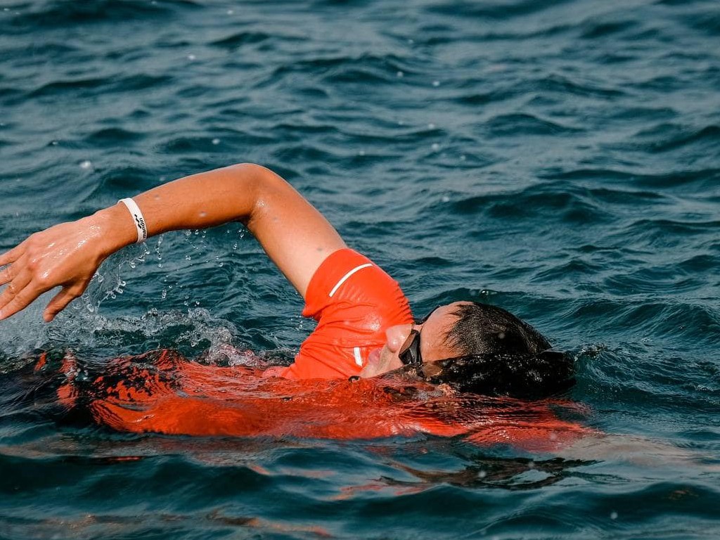 Sandiaga Berenang 500 Meter di Pulau Kelapa yang Disebutnya Destinasi Terbaik