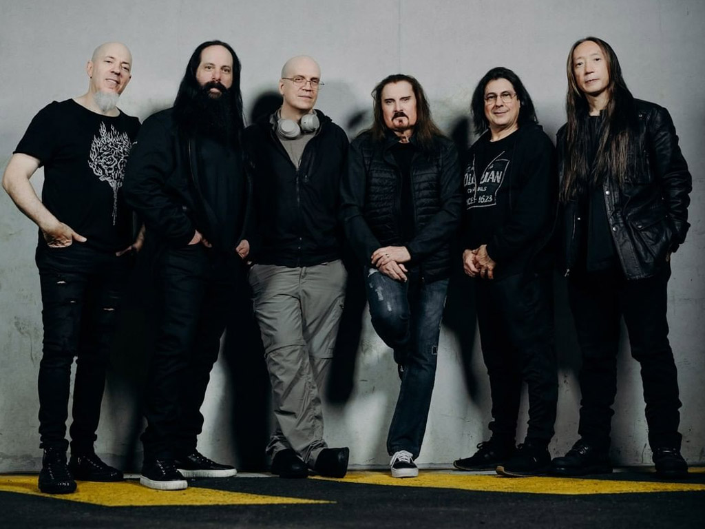 Gibran Rakabuming Raka Antusias Sambut Konser Dream Theater di Solo