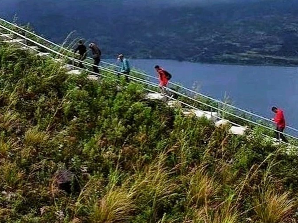 Merasakan Sensasi di Ketinggian Dolok Sipatungan Sitiotio Kabupaten Samosir