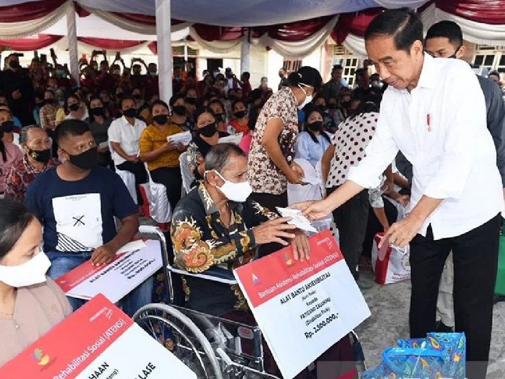 Presiden Jokowi Blusukan ke Pasar Alasa, Nias Utara