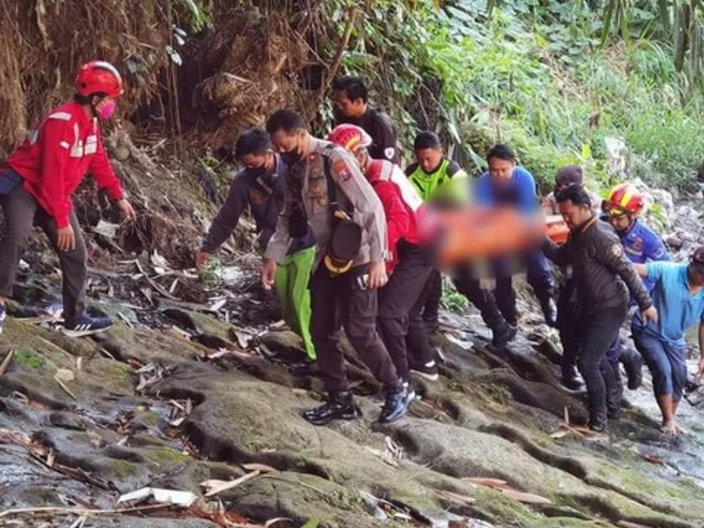 Mayat Tanpa Identitas Ditemukan Mengapung di Sungai Bango, Malang