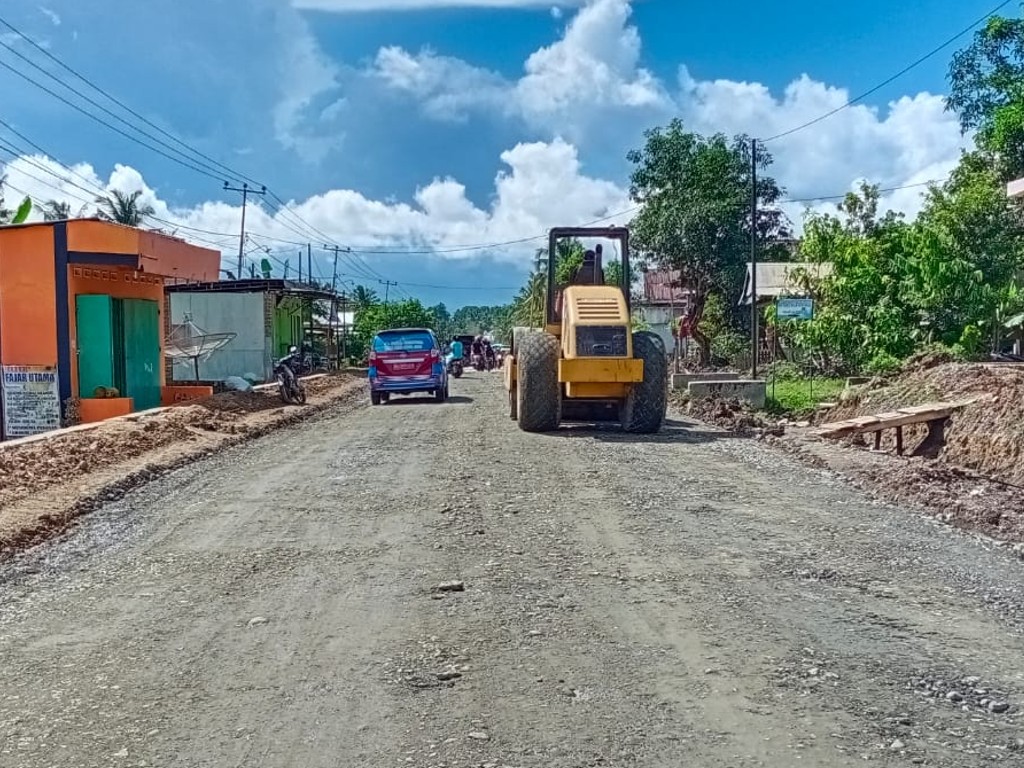 Jalan Rusak di Ruas Salaonro-Ulugalung Wajo Tengah Mulai Dikerjakan