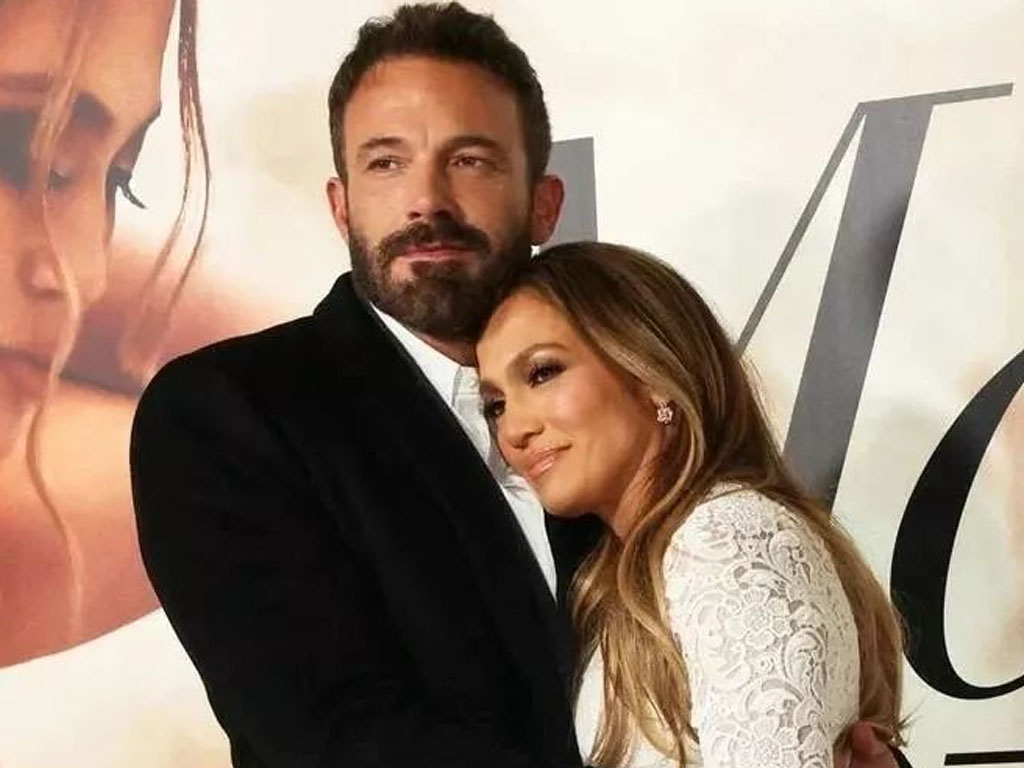 Jennifer Lopez Resmi Menikah dengan Ben Affleck