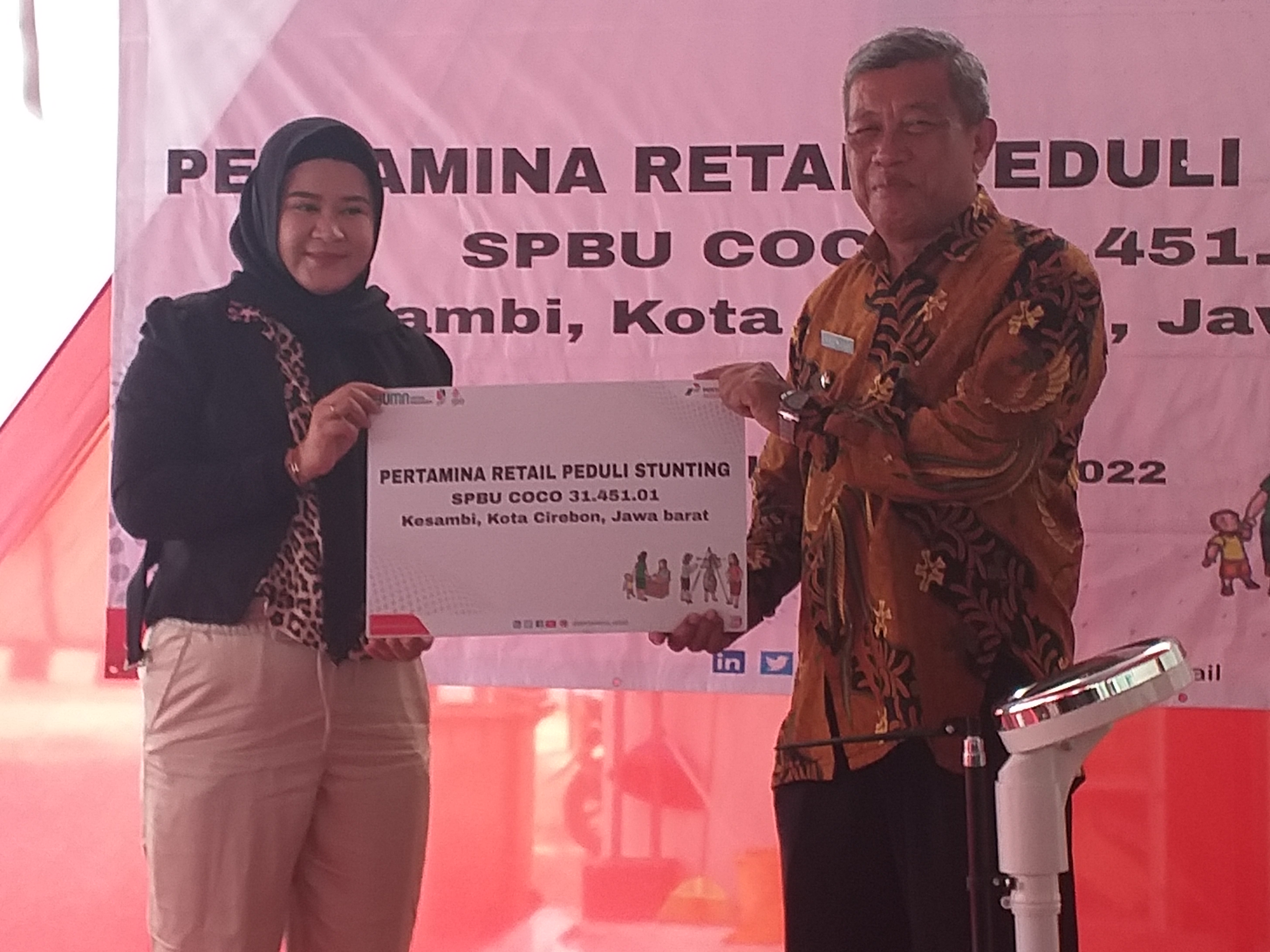 PT Pertamina Retail Beri Bantuan Alkes untuk Kota Cirebon
