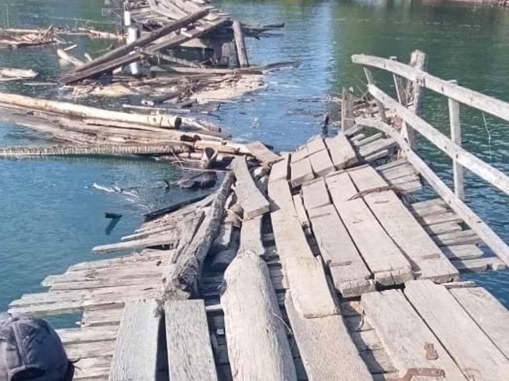 Empat Dusun di Mamuju Terisolir Akibat Jembatan Terputus