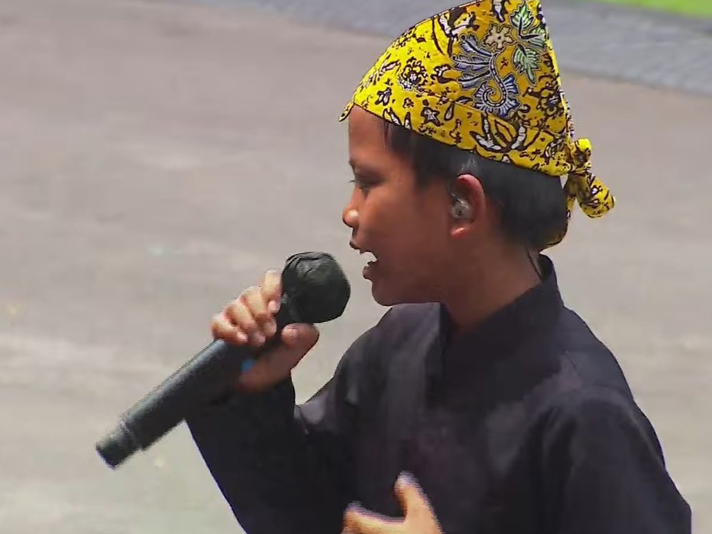 Nyanyi di Depan Presiden Jokowi, Farel Prayoga Ubah Lirik Lagu Ojo Dibandingke