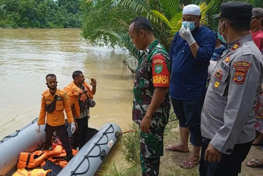 Sesosok Mayat Mengapung di Sungai Gegerkan Warga Aceh Timur
