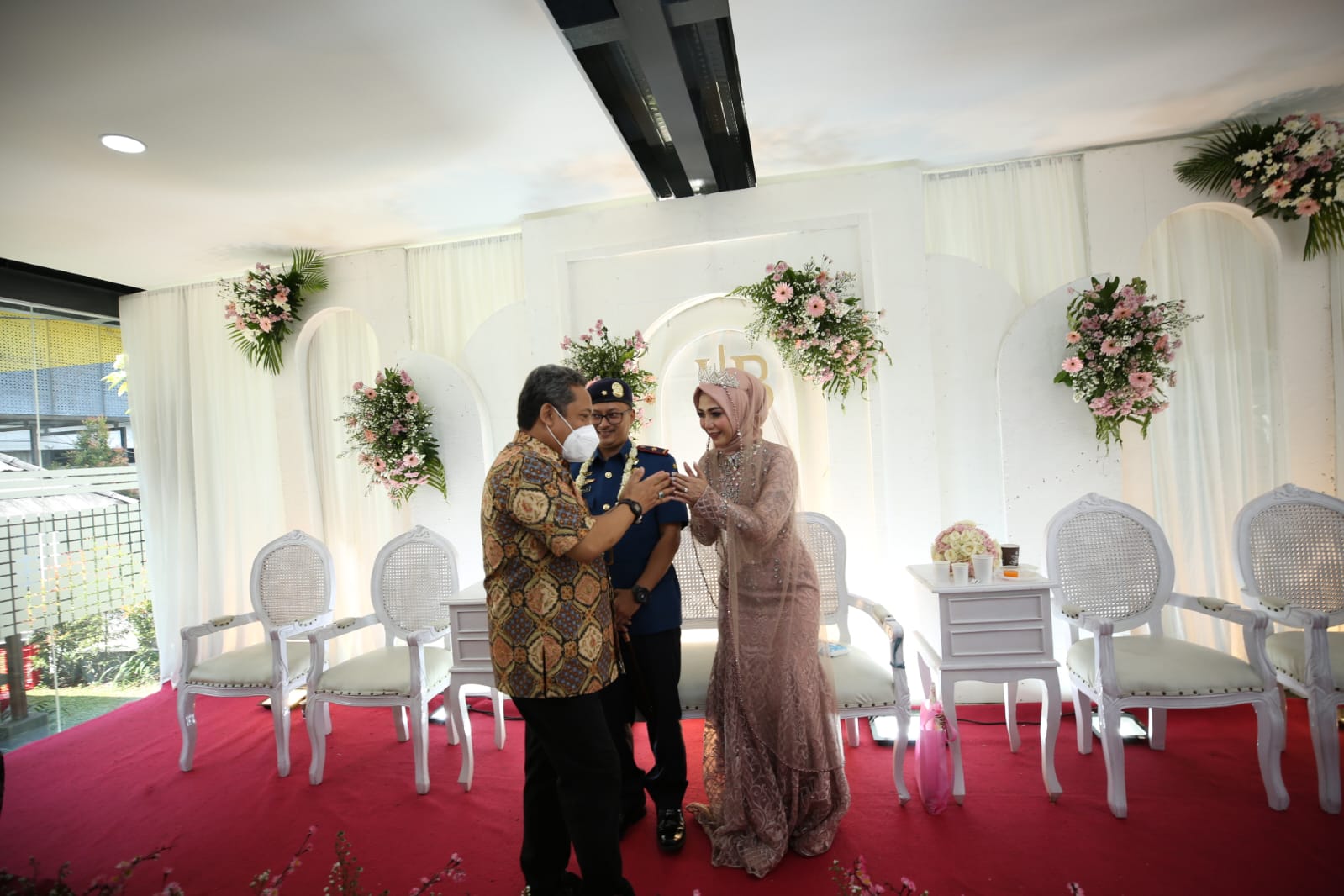 Iis dan Budi Jadi Klien Pertama Nikah di Mal Pelayanan Publik Kota Bandung