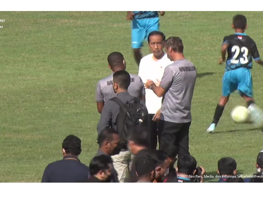 Lahirkan Boaz Solossa Baru, Presiden Jokowi Luncurkan Papua Football Academy
