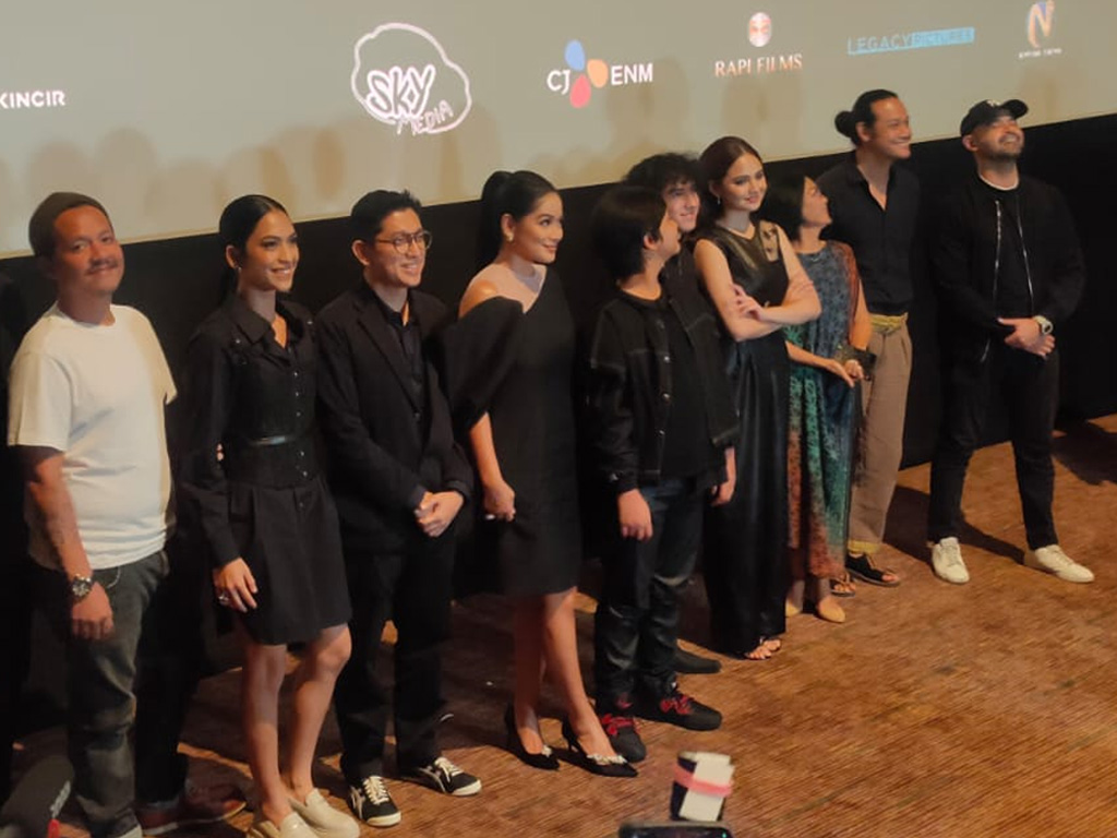 Kimo Stamboel Umumkan Film Jailangkung: Sandekala Dapat Rating 13 Tahun Ke Atas