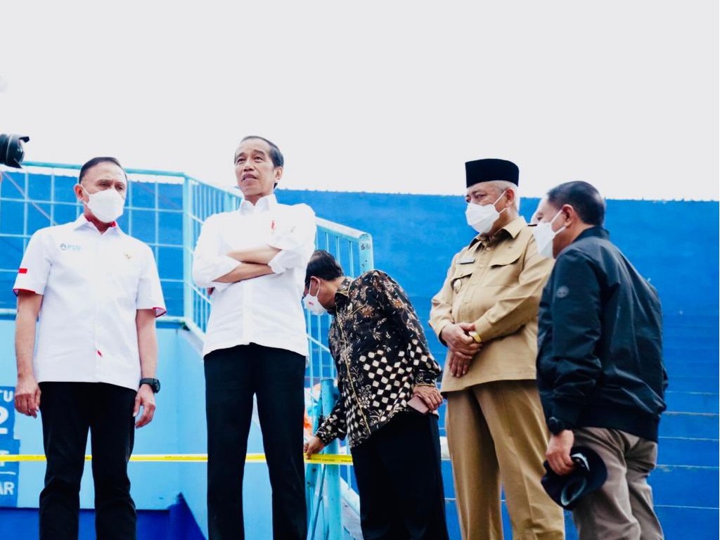 Jokowi Berikan Santunan kepada 129 Keluarga Korban Meninggal Tragedi Kanjuruhan