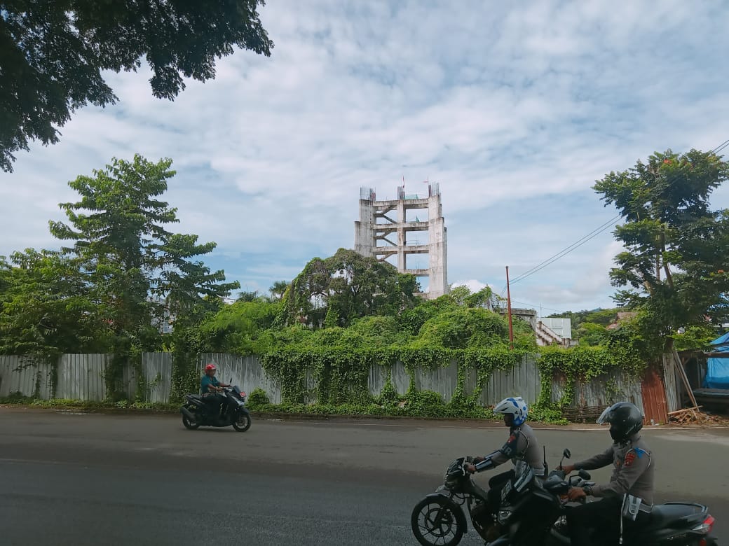 Tak Punya Anggaran, Pembangunan Manakarra Tower Mamuju Mangkrak