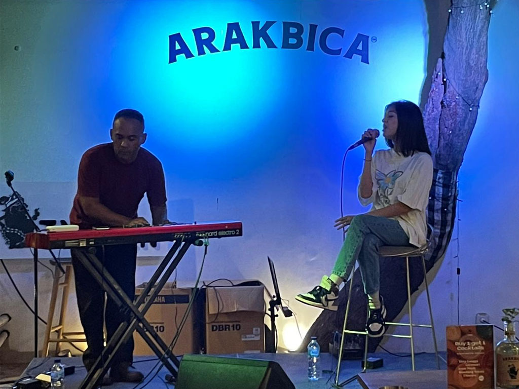 Goodbye dan Only You, Dua Peluru Assia Keva Taklukkan Industri Musik Indonesia