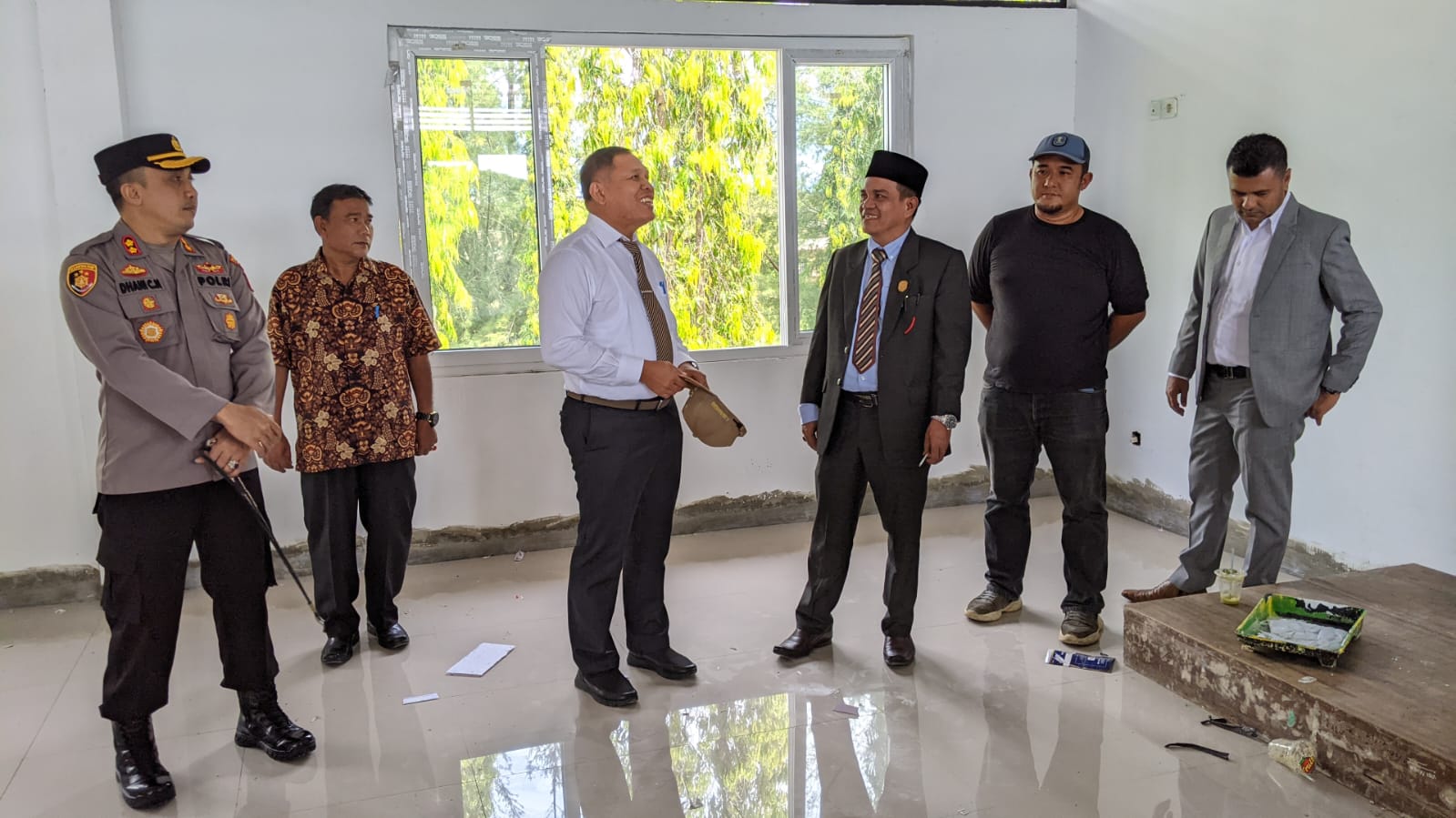 Pj Bupati Abdya Tinjau Tiga Kegiatan Fisik di SMPN Unggul Tunas Nusa