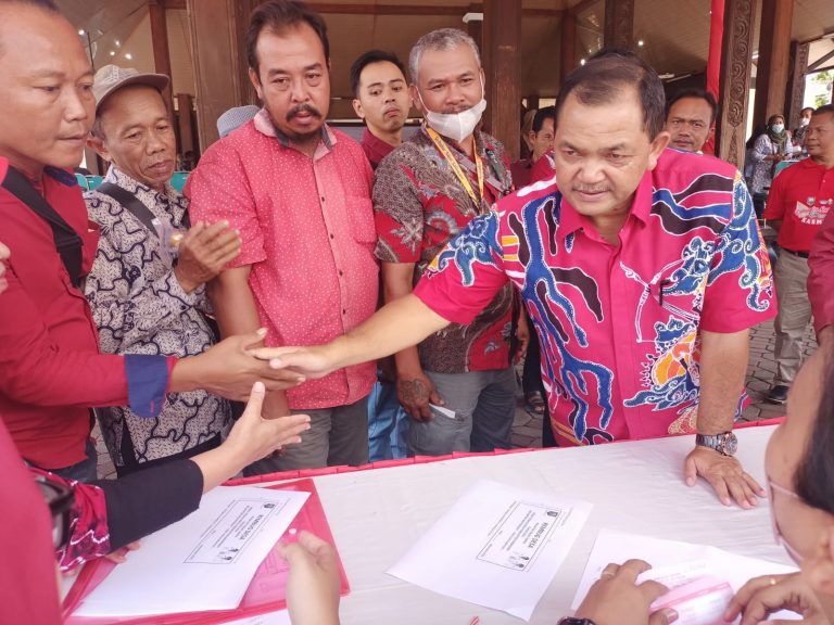 Pemkab Semarang Kucurkan Rp4,765 M untuk Warga Terdampak Kenaikan BBM