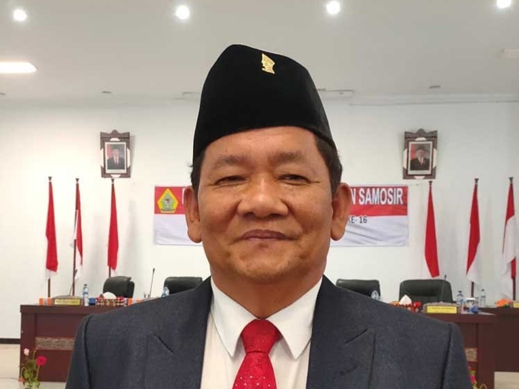 Ketua PDIP Sumut Gak Tahu Bupati Humbahas Dosmar Banjarnahor Pindah ke Golkar