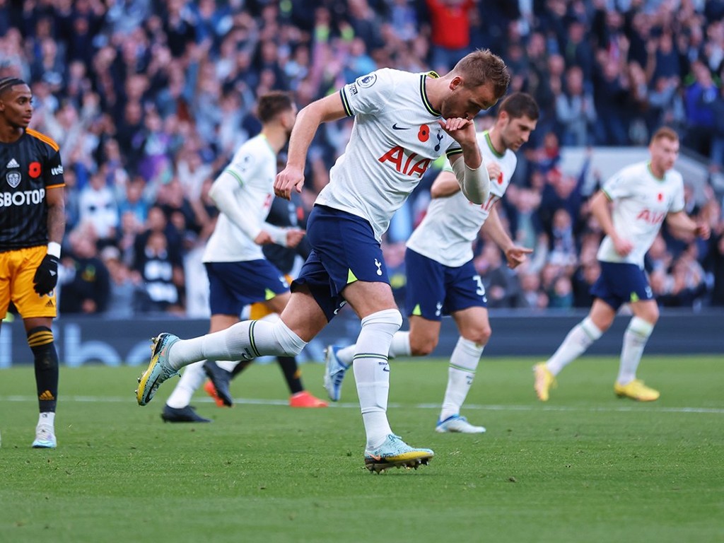 Tiga Kali Tertinggal Tottenham Hotspur Menang Dramatis atas Leeds United