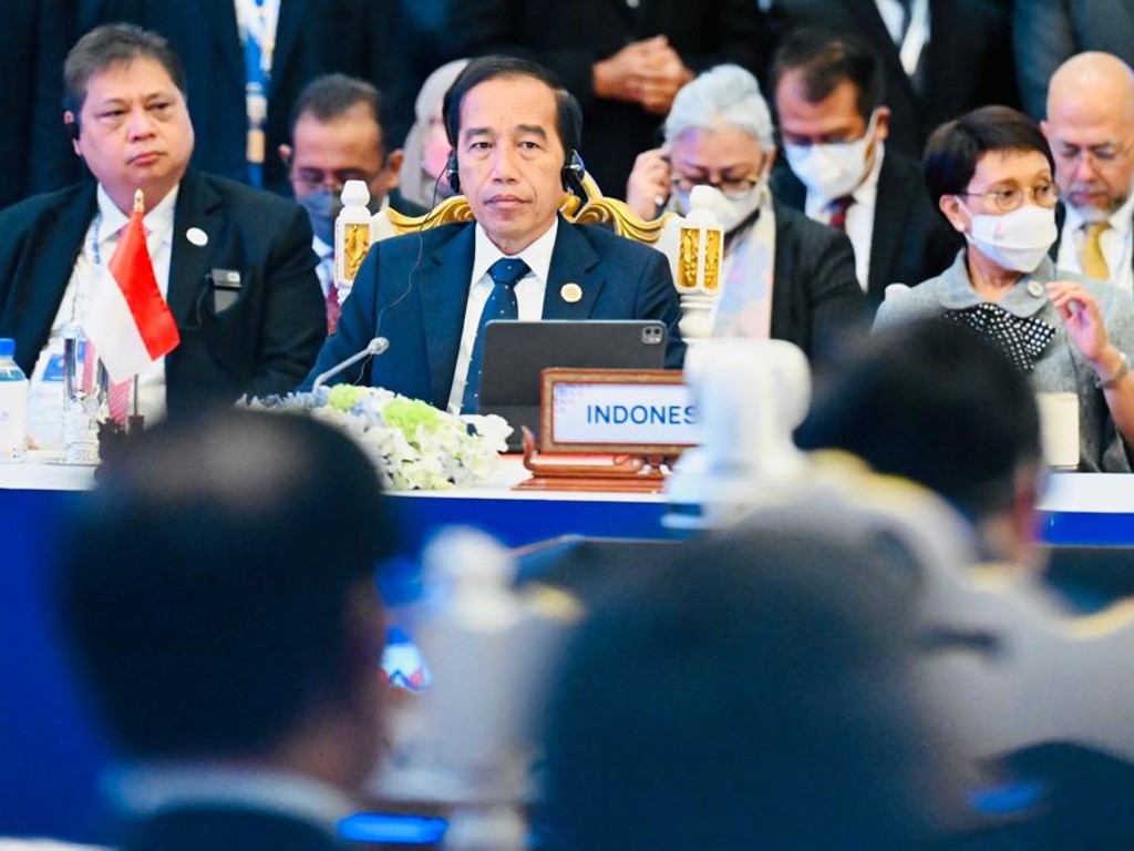 Jokowi Undang Jepang Tingkatkan Investasi Kendaraan Listrik di ASEAN