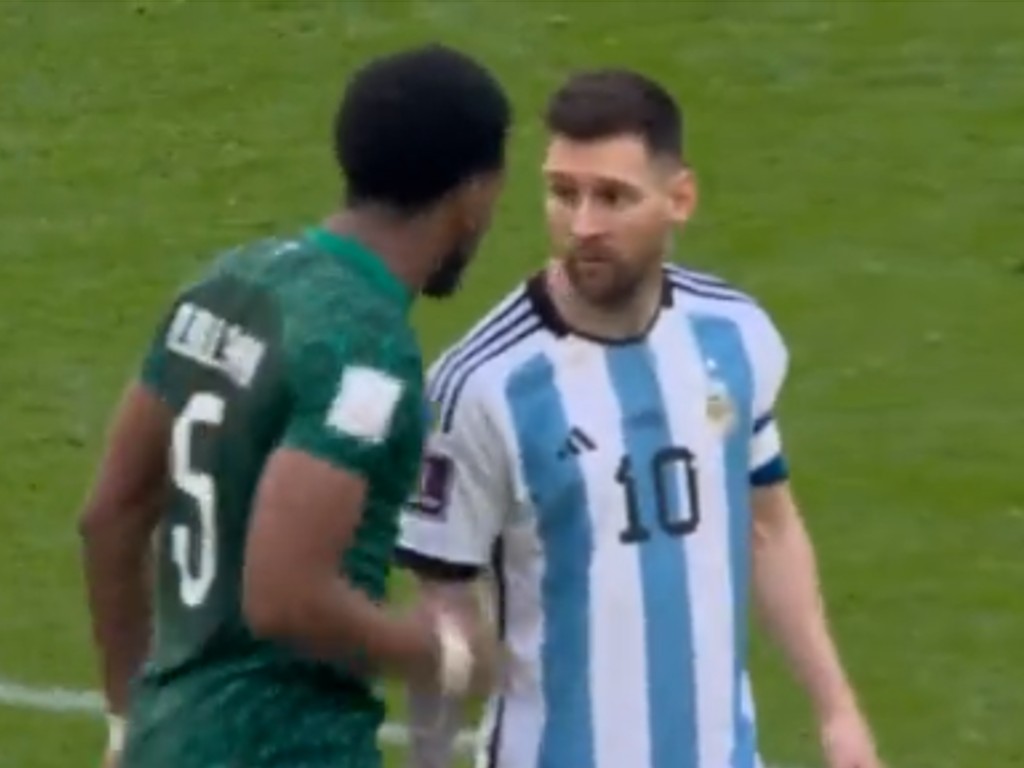 Arab Saudi Kalahkan Argentina, Ini Omongan Bek Ali Al-Bulayhi ke Messi