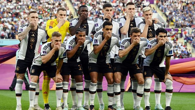 Tampil Buruk dan Tersingkir dari Piala Dunia 2022, Netizen Sindir Jerman soal LGBT