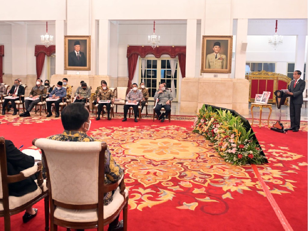 Optimis Hadapi Situasi Perekonomian Global, Jokowi: Indonesia Adalah Titik Terang