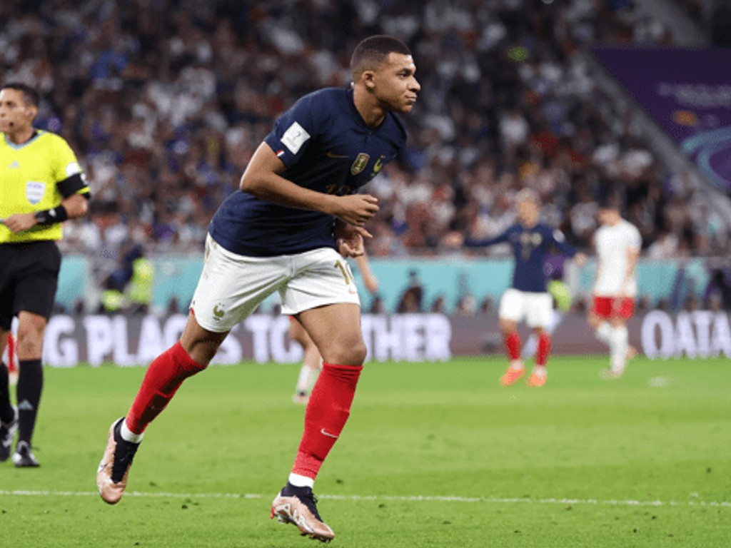 Prancis ke Perempat Final, Mbappe Sumbang Dua Gol