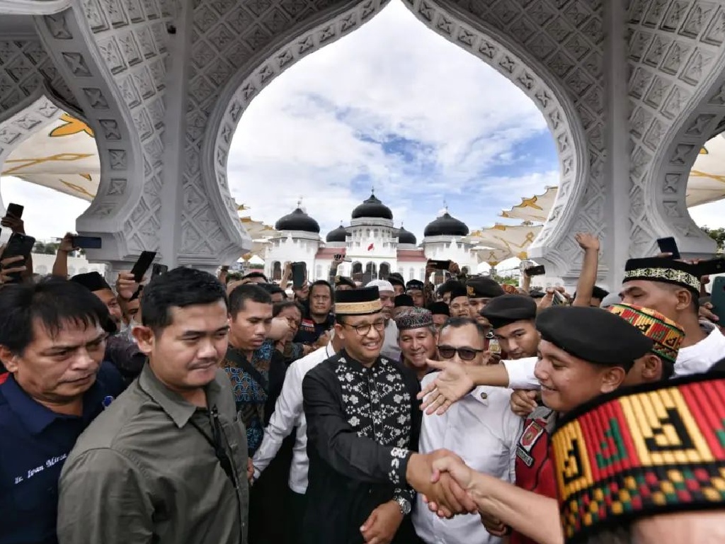 Warga Sipil Datangi Bawaslu RI: Melaporkan Peristiwa Kampanye Anies Baswedan di Aceh