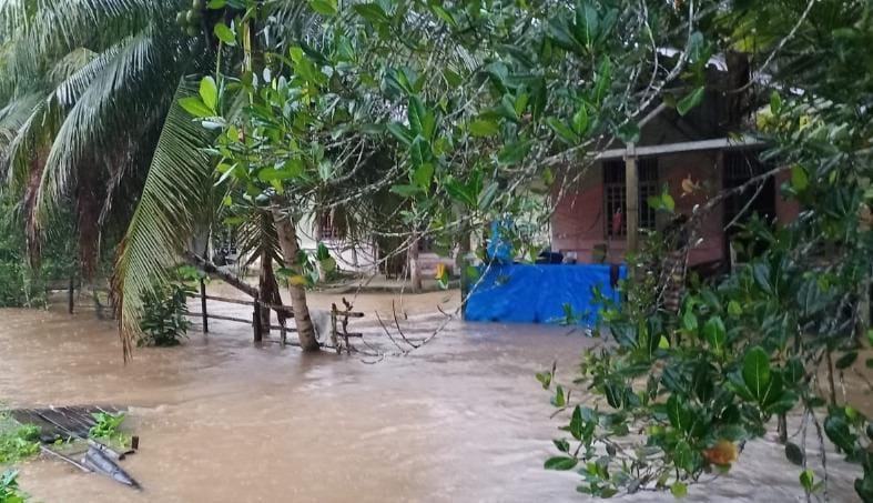 Banjir dan Tanah Longsor Melanda Delapan Desa di Simeulue Aceh