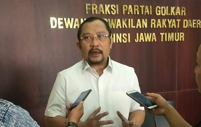 Pimpinan DPRD Jawa Timur Dibawa ke Gedung Merah Putih KPK