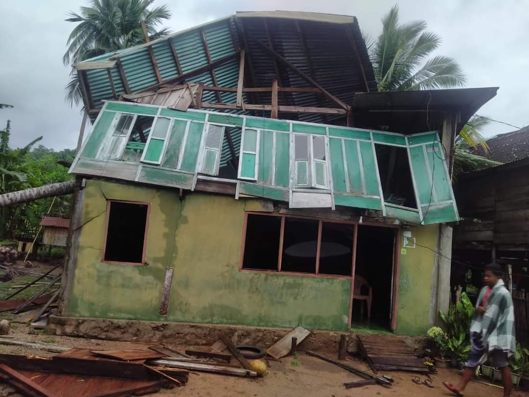 101 Rumah di Selayar Rusak Berat Akibat Diterjang Angin Puting Beliung