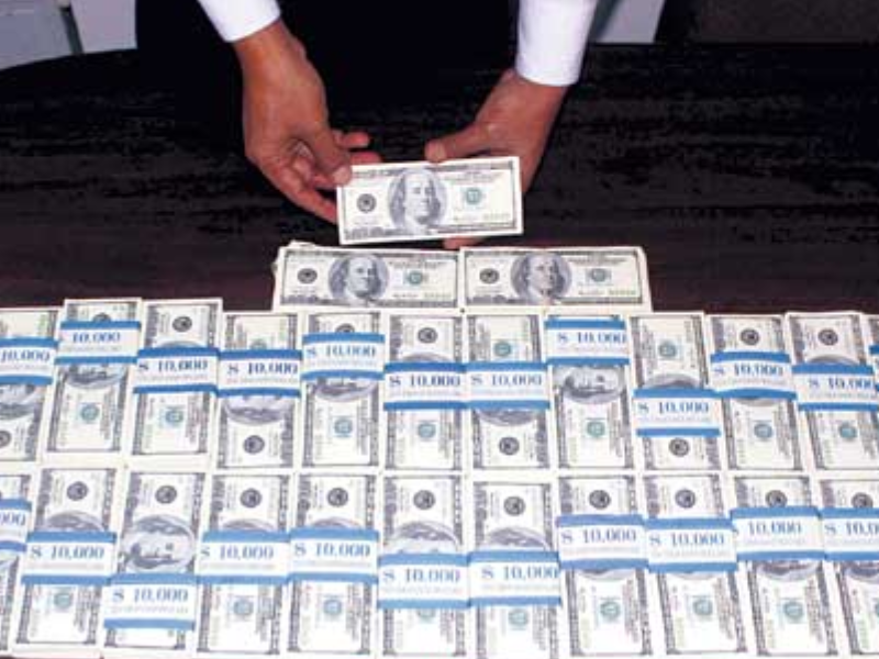 Sindikat Pemalsu Uang Dolar AS Senilai 3 Miliar Ditangkap