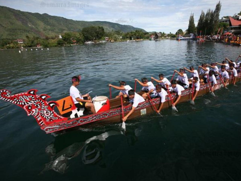 F1 Powerboat di Danau Toba, Mengapa Bukan Lomba Solu Bolon?