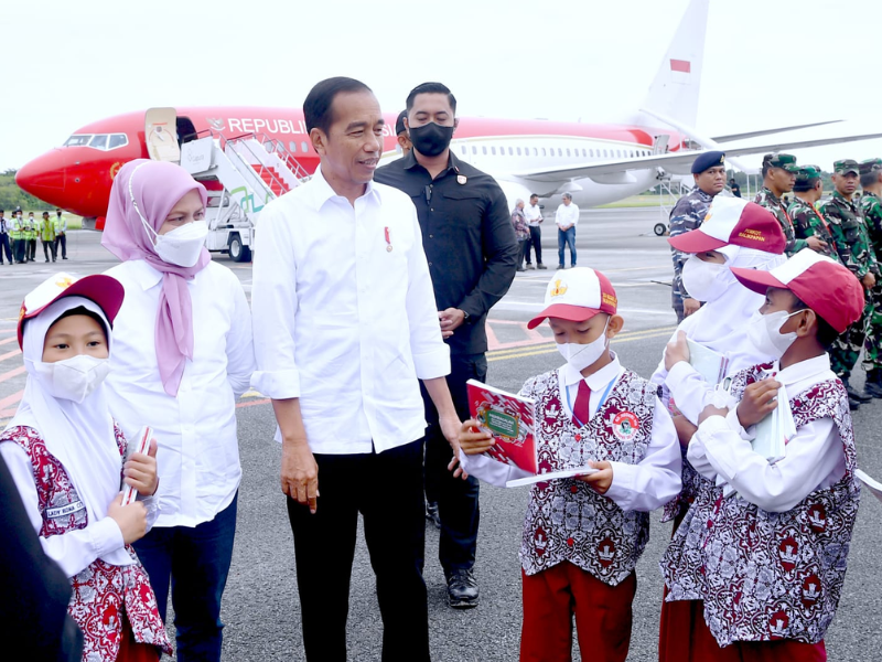 Nangis Pengen Ketemu Jokowi, Reisya Malah Dapat Hadiah