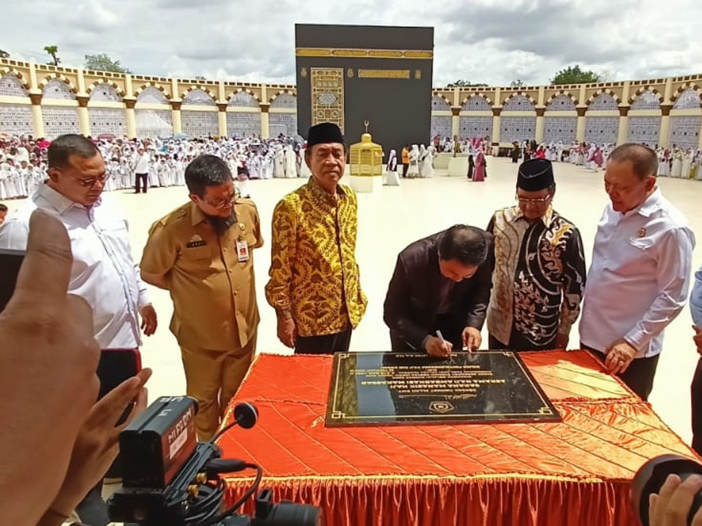 Ketua Komisi VIII DPR RI dan Dirjen PHU Resmikan Sarana Baru Manasik Haji di Makassar