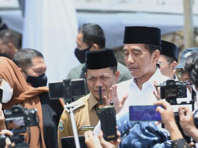 Jokowi Bolak Balik Bilang Komitmennya Jalankan Pemilu, Gak Ada Penundaan