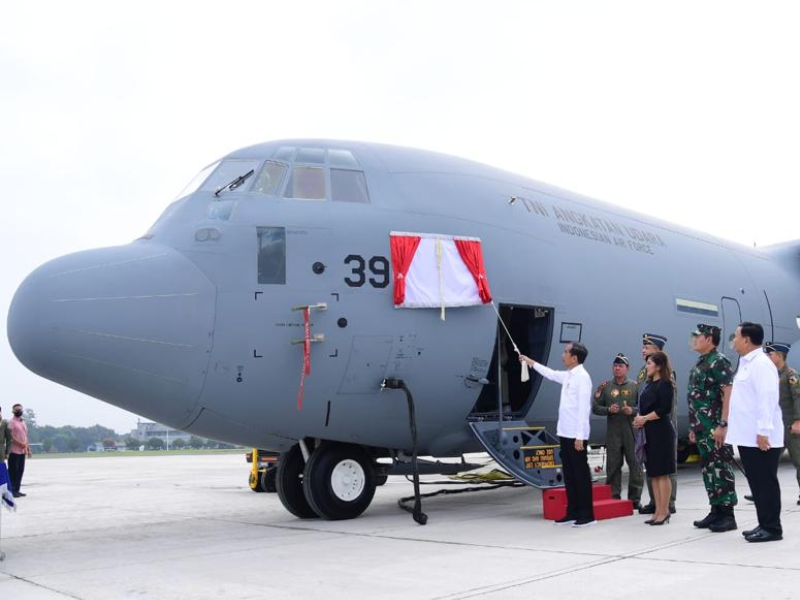 Panglima TNI Terima Pesawat Super Hercules dari Prabowo Subianto