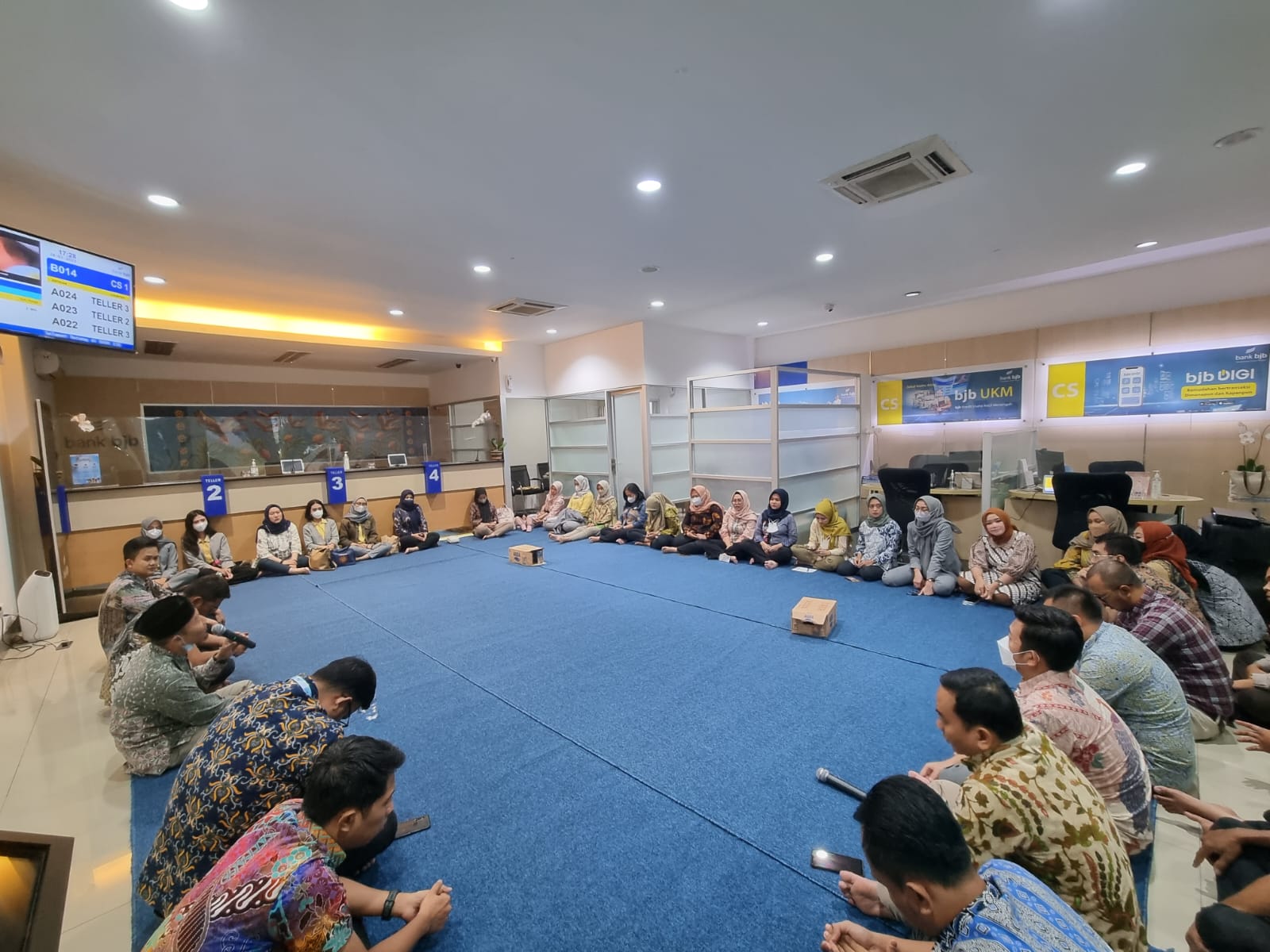 Pegawai bank bjb Gelar Doa Bersama untuk Kemenangan Bandung bjb Tandamata di Final Proliga 2023