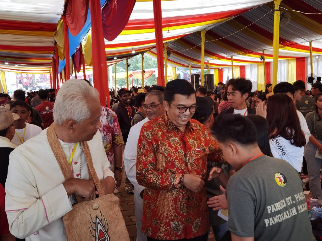 Rudolf Saragih Bertemu Ribuan Orang Muda Katolik di Acara KAM Youth Day ke-5