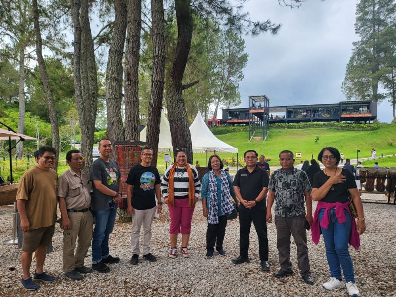 Hari Kedua Lebaran, Wisatawan Terus Padati Kawasan Toba Caldera Resort