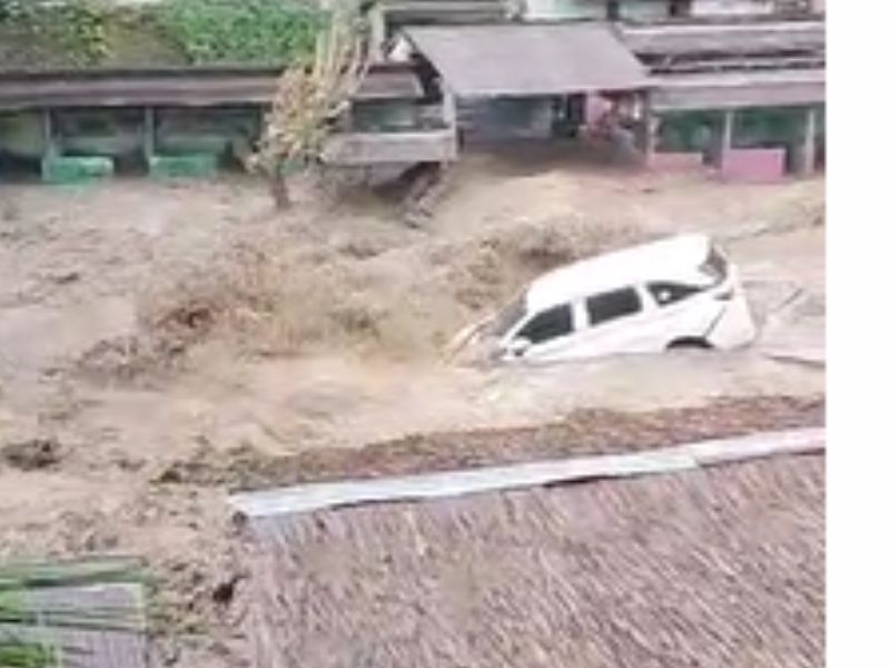 Viral di Media Sosial, Video Banjir Bandang di Sibolangit Sumut