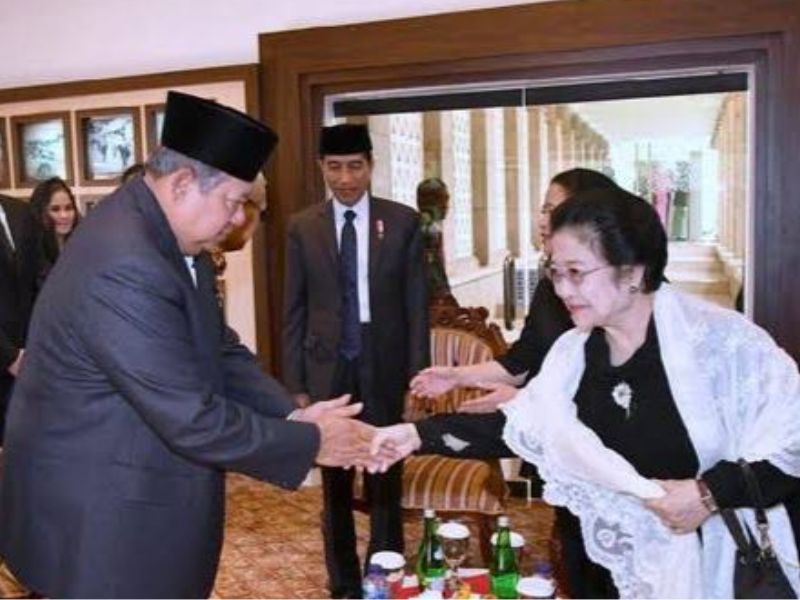 Cuitan SBY, Bermimpi Bareng Jokowi dan Megawati Naik Kereta ke Jawa