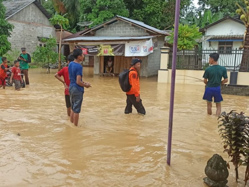 Banjir Melanda Tanggamus Lampung, Dua Rumah Milik Warga Hanyut