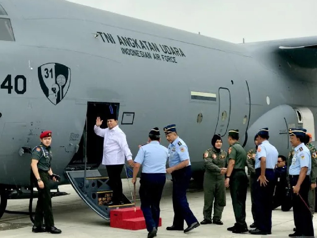 Prabowo Subianto Serahkan Unit Kedua C-130J Super Hercules ke TNI AU